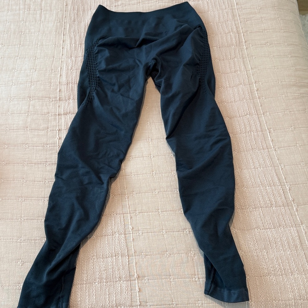 Alphalete contour leggings
